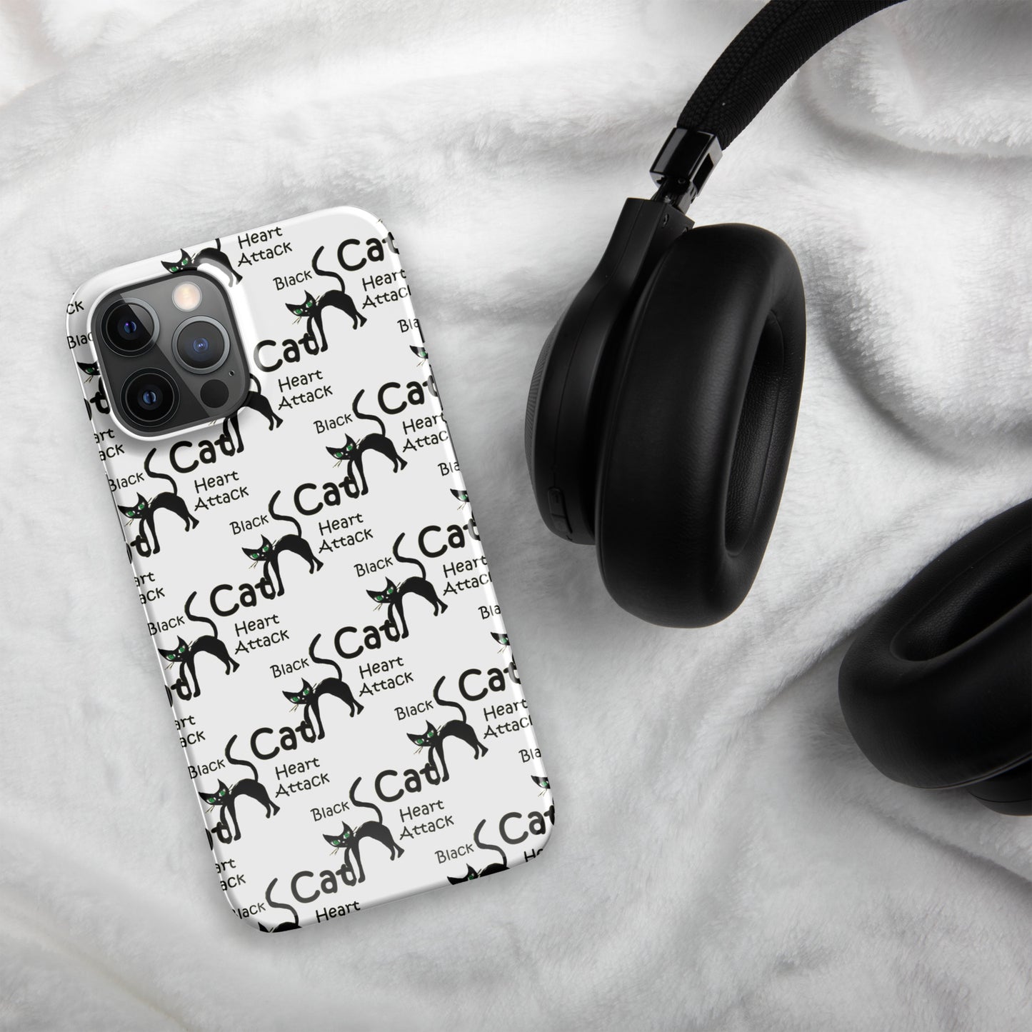 Black Cat Heart Attack Snap case for iPhone®
