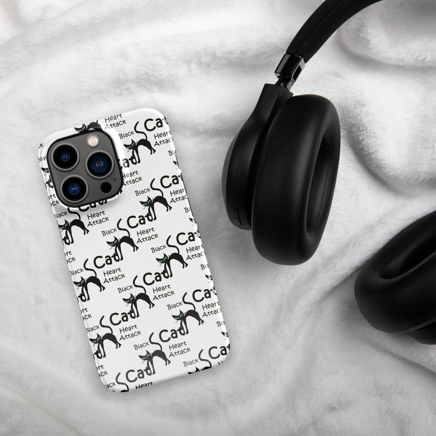 Black Cat Heart Attack Snap case for iPhone®