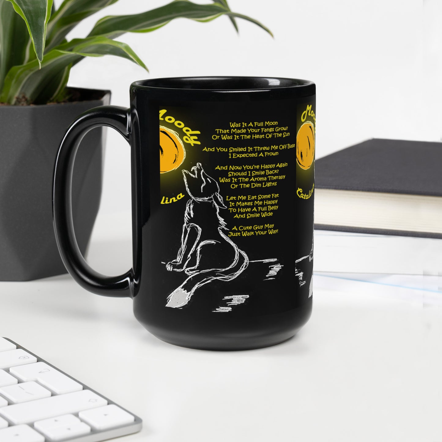 Moody Catalina Black Glossy Mug